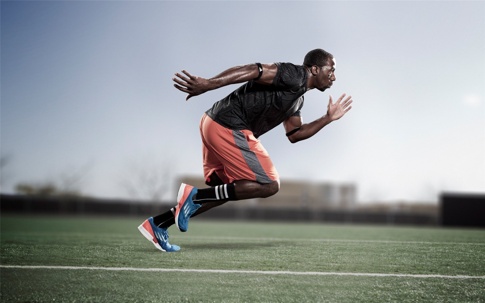 极限滑板训练基地正式对外开放，极限滑板也太难了吧